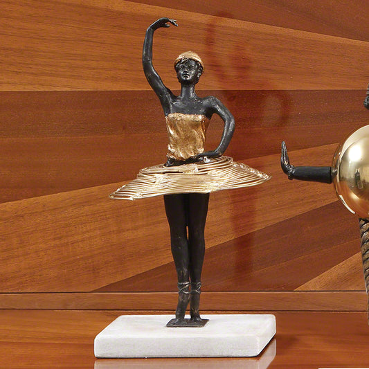 Bauhaus Pirouette