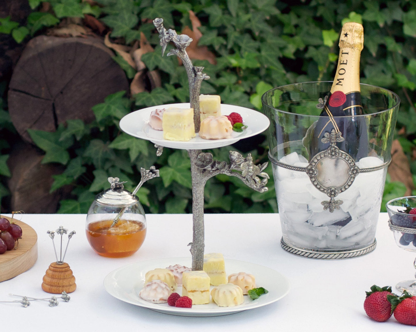 Honeybee Dessert Stand